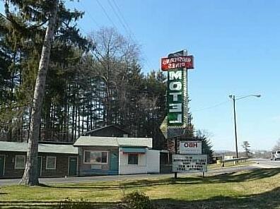 Whispering Pines Motel - Asheville - Photo3