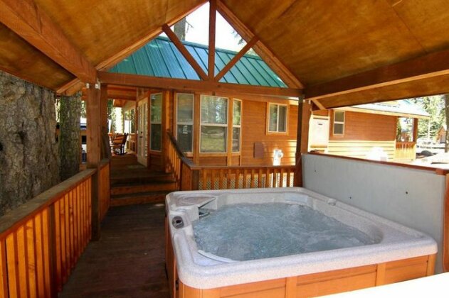 48 The Cabins At Hyatt Lake - Sleeps 4 - Hot Tub - Photo3