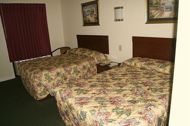 American Inn and Suites - Photo3