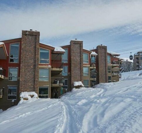 Snowmass Village 2 Bedroom Condo at the Enclave Ski-in Ski-out in the heart of the village
