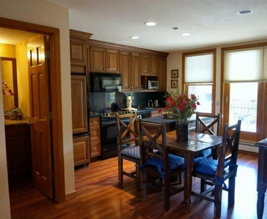 Snowmass Villlage 1 Bedroom at Woodrun Place Ski-in Ski-out with free transfers - Photo4