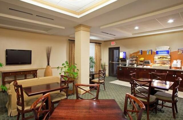 Holiday Inn Express Hotel & Suites Athens Athens - Photo3