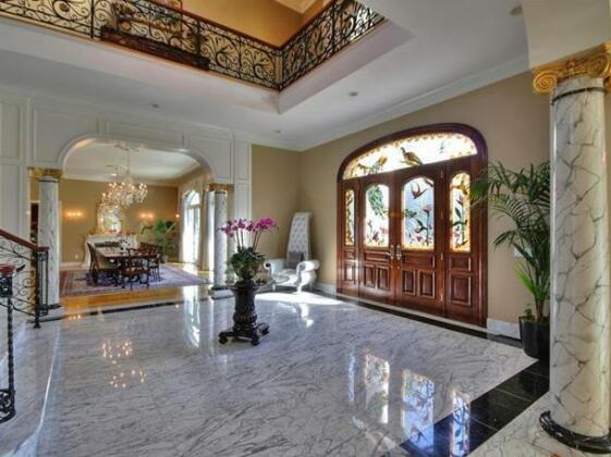 Exclusive Gated Estate in Silicon Valley - Photo5
