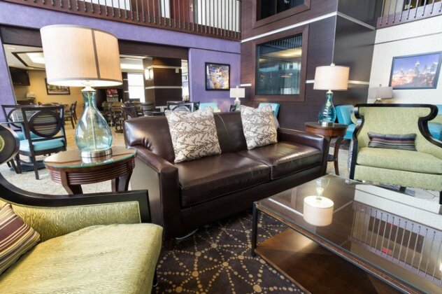 Drury Inn & Suites Atlanta Airport - Photo2