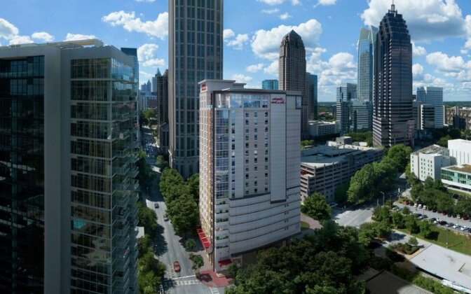 Hampton Inn and Suites Atlanta-Midtown - Photo3