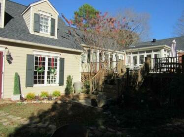 The Cottage Bed & Breakfast in Decatur GA