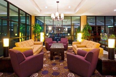 Crowne Plaza Hotels & Resorts Auburn Hills - Photo5