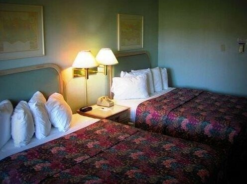 Fireside Inn & Suites Auburn - Photo2