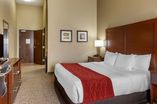Comfort Inn & Suites Augusta - Photo2
