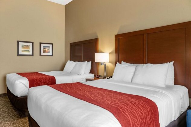 Comfort Inn & Suites Augusta - Photo5