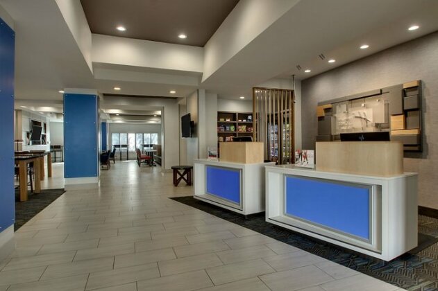 Holiday Inn Express Hotel & Suites Austell Powder Springs - Photo4