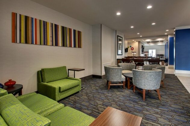 Holiday Inn Express Hotel & Suites Austell Powder Springs - Photo5