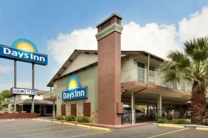 Days Inn by Wyndham Austin University Downtown