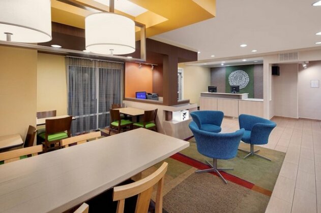 Fairfield Inn & Suites Austin-University Area - Photo2