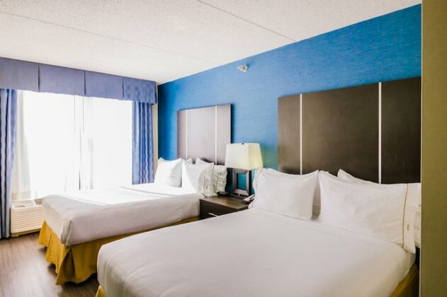Holiday Inn Express Hotel & Suites Austin Airport - Photo2