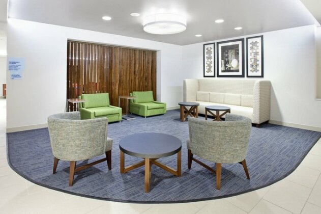 Holiday Inn Express Hotel & Suites Austin Downtown - Photo5