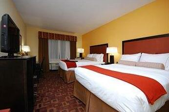 Holiday Inn Express Hotel & Suites Gonzales