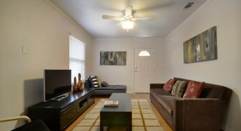 Hyde Park Home by TurnKey Vacation Rentals - Photo5