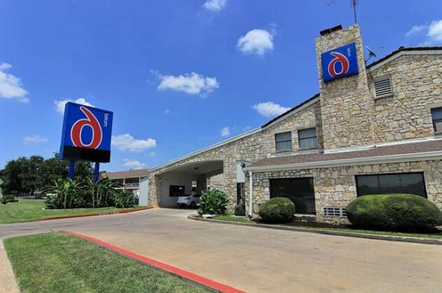 Motel 6 Austin Central - South/University of Texas