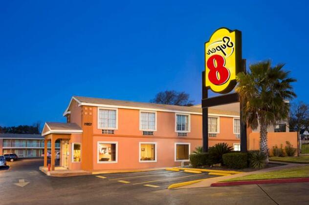 Super 8 by Wyndham Austin Downtown Capitol Area - Photo2