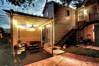 Ultimate Guest House ECO Pecan Tree House ATX