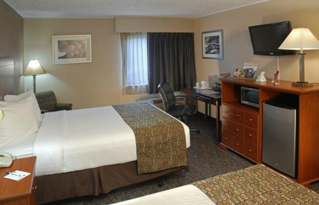 Quality Inn Austintown-Youngstown West - Photo2
