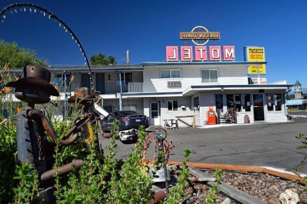 Oregon Trail Motel and Restaurant - Photo3