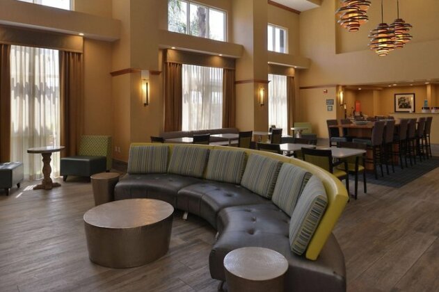 Hampton Inn and Suites Bakersfield North-Airport - Photo4