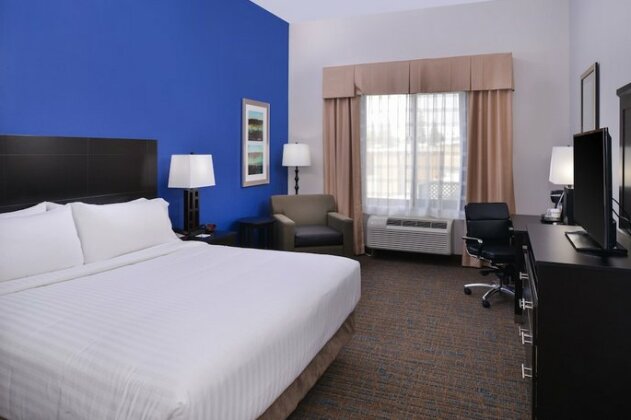 Holiday Inn Express Bakersfield Airport - Photo5