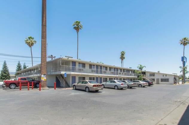 Motel 6 Bakersfield - Photo3