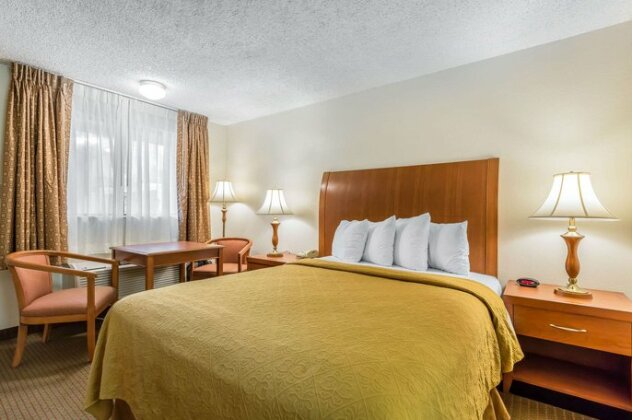 Quality Inn & Suites Bakersfield - Photo2