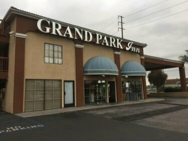 Grand Park Inn