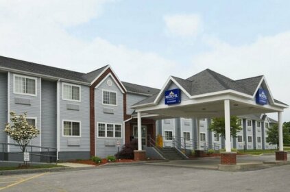 Microtel Inn & Suites by Wyndham Syracuse Baldwinsville