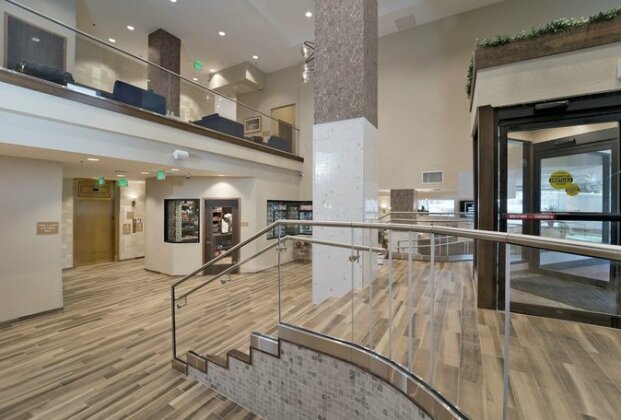 Candlewood Suites Baltimore - Inner Harbor - Photo2