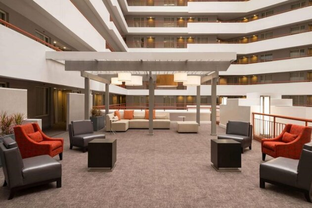 Embassy Suites Baltimore - at BWI Airport - Photo4