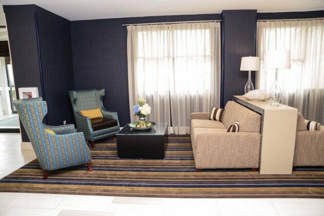 Holiday Inn Express Baltimore West - Catonsville - Photo3