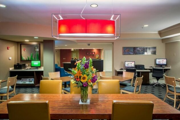 TownePlace Suites by Marriott Baltimore BWI Airport - Photo4