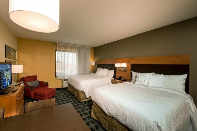 TownePlace Suites by Marriott Bangor - Photo4