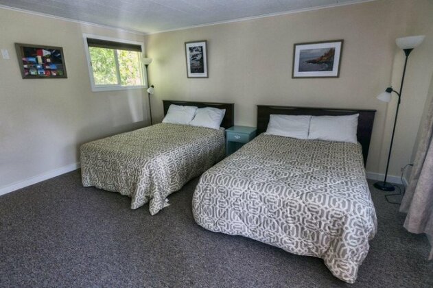 Gallagher's Travels Bar Harbor Motel & Cabins - Photo3