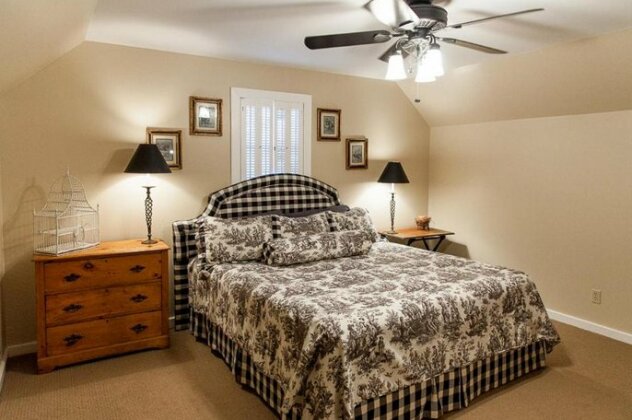 Live Oak Bed and Breakfast