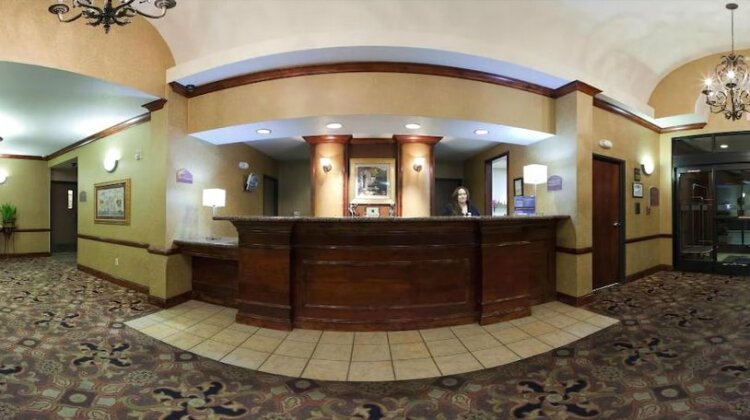 Holiday Inn Express Hotel & Suites Barstow - Photo2