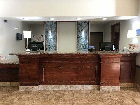 Holiday Inn Express Hotel & Suites Barstow - Photo3