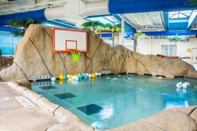 hotels in batavia ny with indoor pool