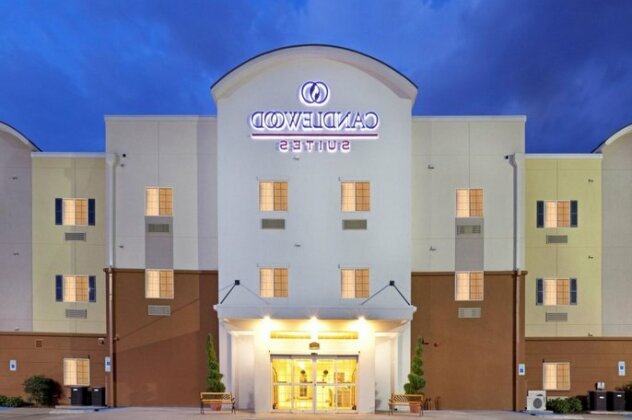 Candlewood Suites - Baton Rouge - College Drive - Photo2