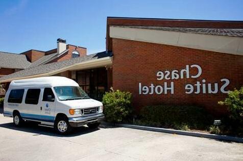 Cloverleaf Suites Baton Rouge - Photo3