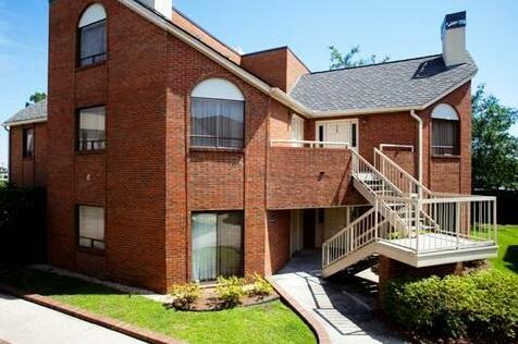 Cloverleaf Suites Baton Rouge - Photo5