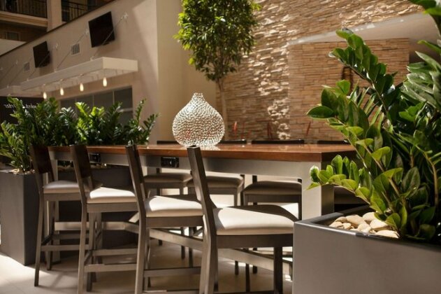 Embassy Suites Baton Rouge - Photo5