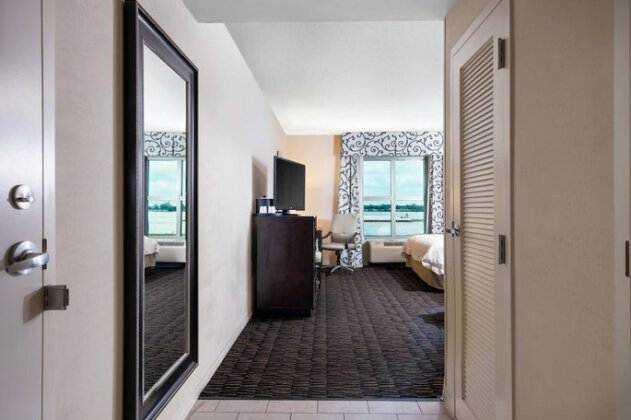 Hampton Inn & Suites Baton Rouge Downtown - Photo3
