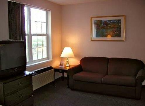 InTown Suites Baton Rouge - Photo3