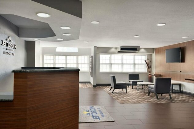 Microtel Inn & Suites by Wyndham Baton Rouge - Photo2